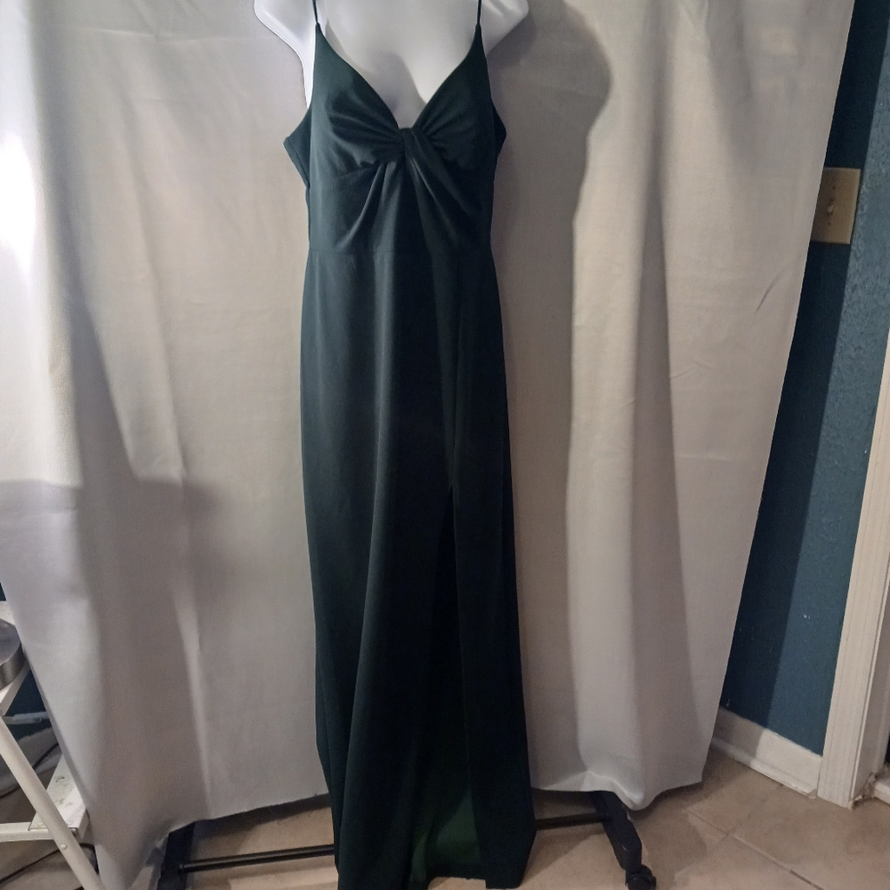 Elegant Green Maxi Dress